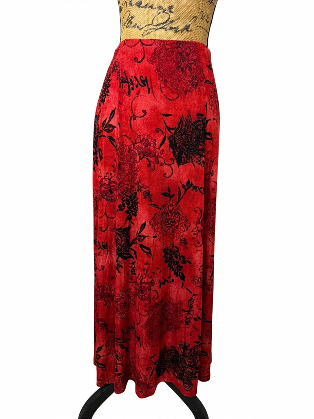 Vintage Y2K Chico’s Travelers Cherry Red Slinky Floral Maxi Skirt S M